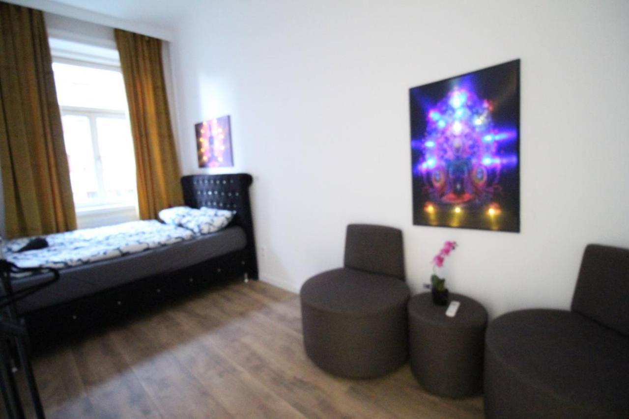 Modern Double Room Js B ウィーン エクステリア 写真